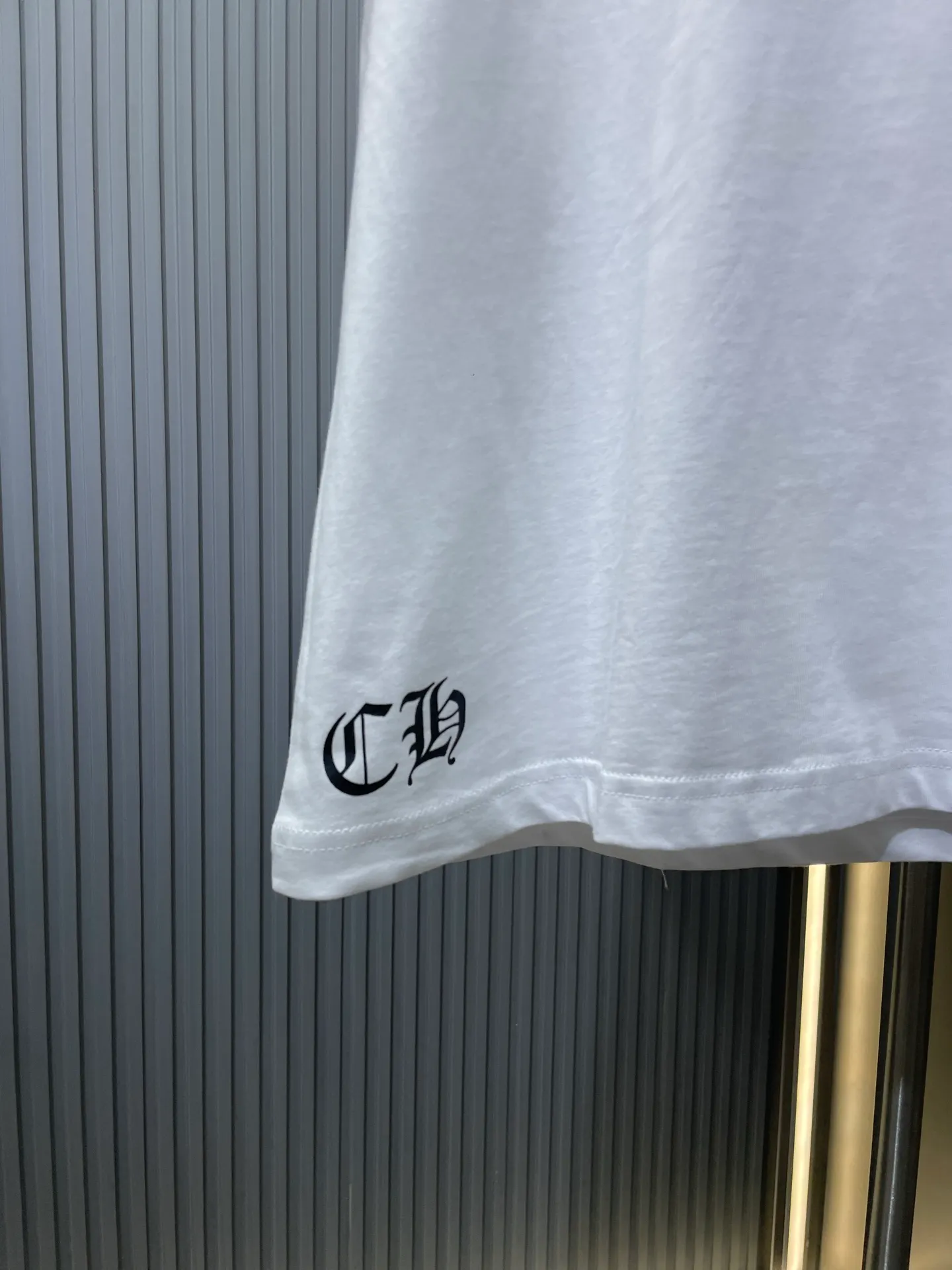 🅿️290 come hearts 🌟【Top replica】Flag scroll tee short sleeves (open version-physical counter-top luxury quality)🆚Second sale of all versions on the market. The fabric is made of 26 weave 200 grams of cotton. The printing uses a variety of printing techniques. Customized accessories. Size: s m l